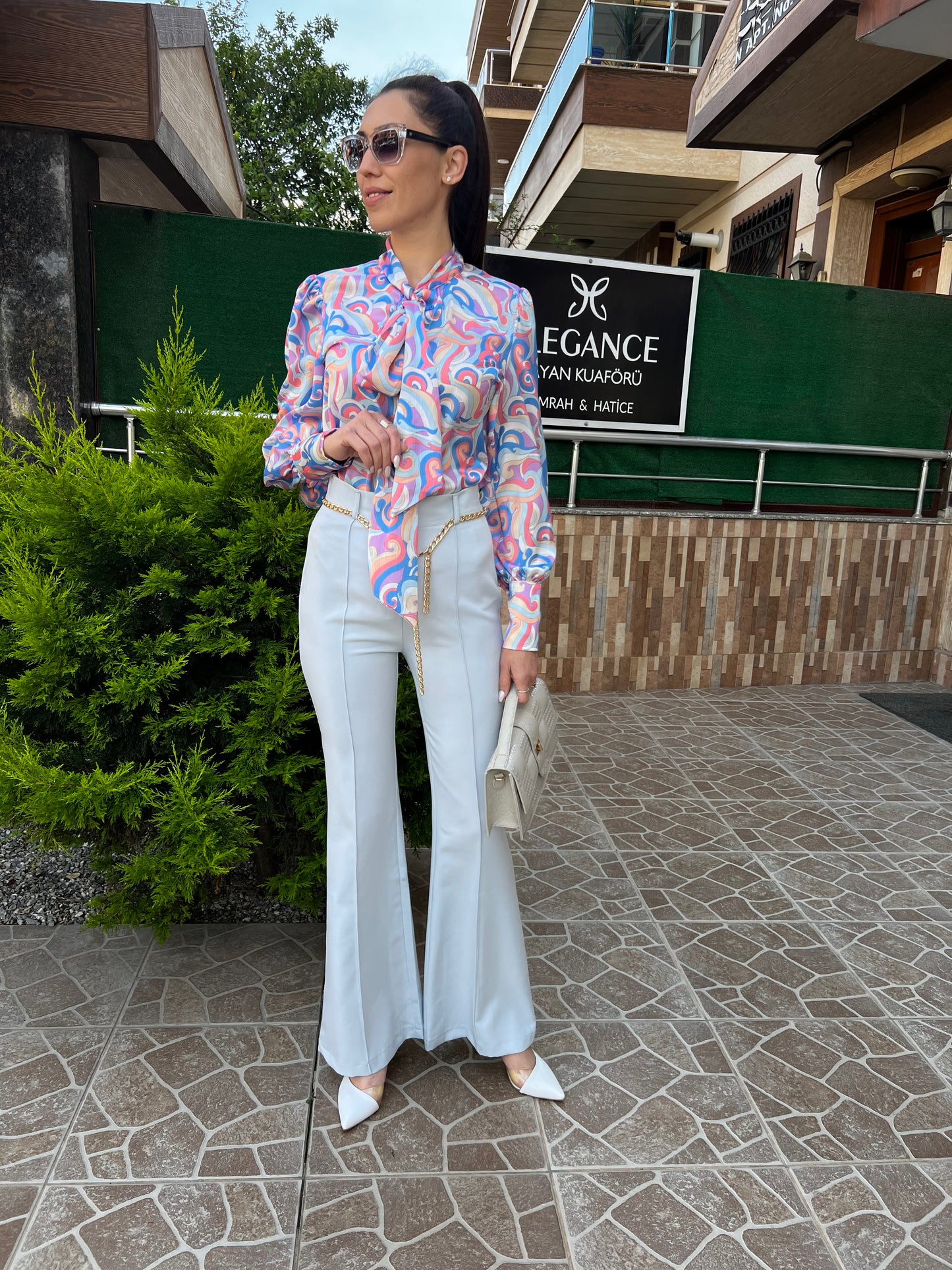 Zincir Kemer Detaylı İspanyol Paça Bebe Mavisi Pantolon - Lagün Moda