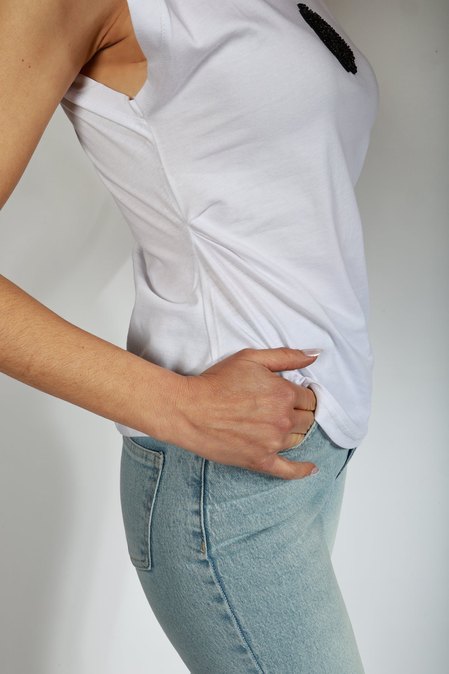 Önü İşleme Detaylı Yarasa Kol Beyaz T-shirt