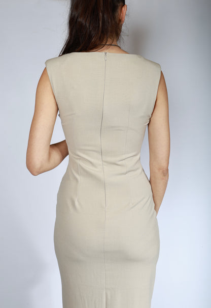 Yırtmaç ve Drape Detaylı Full Esnek Midi Boy Bej Elbise