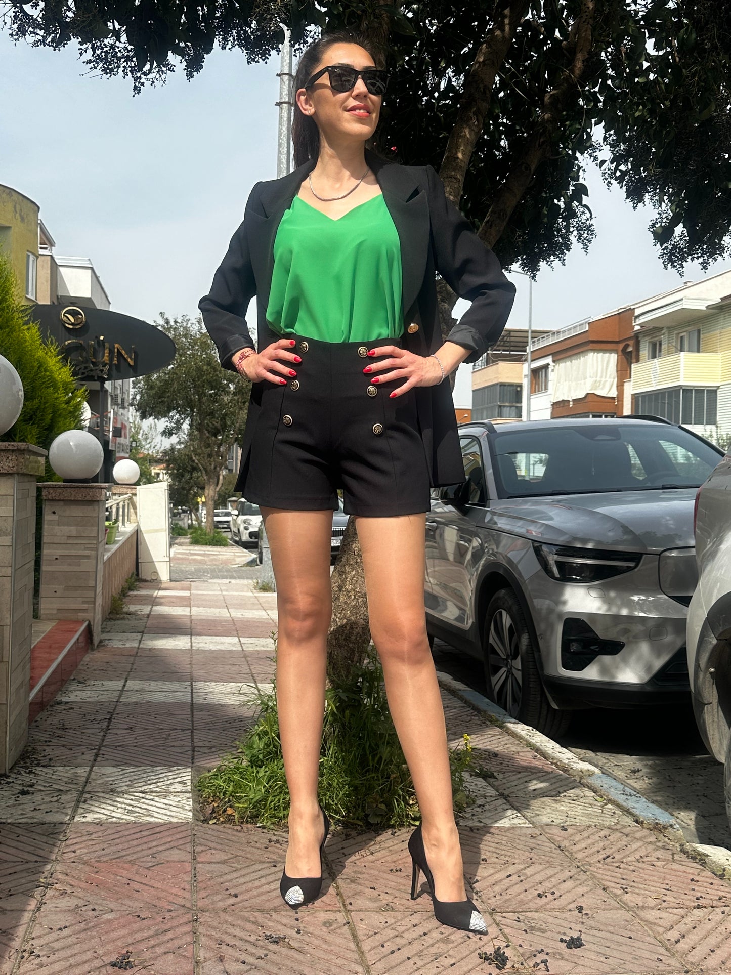 Yüksek Bel Düğme Detaylı Şort - Lagün Moda 